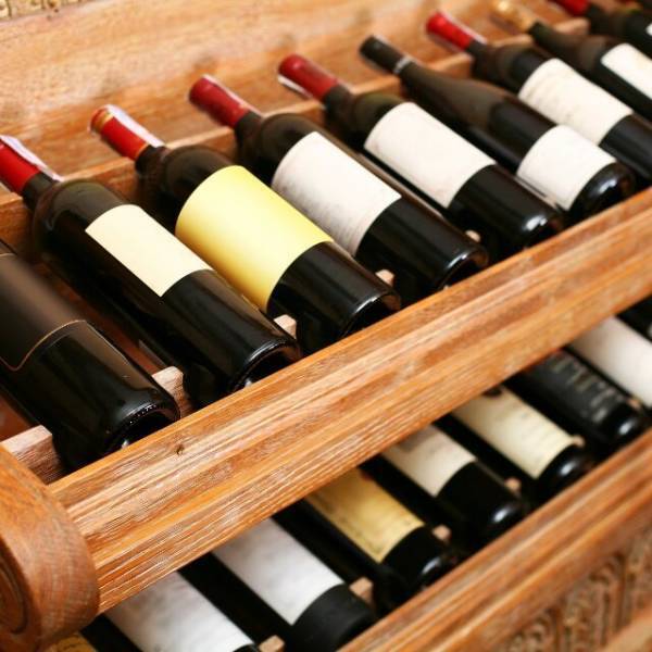 店員「割れたワイン6万4千円です」客「はああ！？」店内を走り回る子どもを”放置”した結果⇒店員の『まさかの追撃』に「は？」