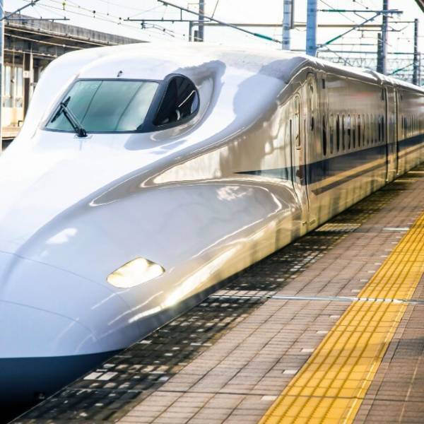 出張帰りの新幹線で…私が購入した『指定席』に座る女！？座席番号はあっていて…⇒すると、先客の『衝撃発言』に「はあ？」