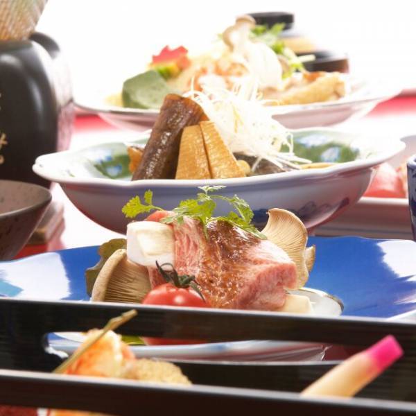 旅館の晩ごはんで…客「卵といくら食べられない」仲居「アレルギーでしたか。失礼いたしました」しかし直後⇒”客の言葉”に衝撃…