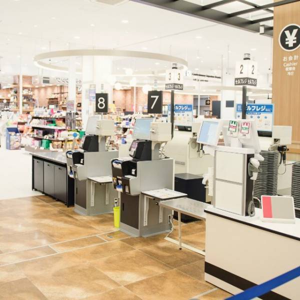 スーパーで…店員「”64000円”の請求です」客「えっ！？」まだ何も買っていないのに…⇒さらなる店員の”衝撃発言”に客「は？」