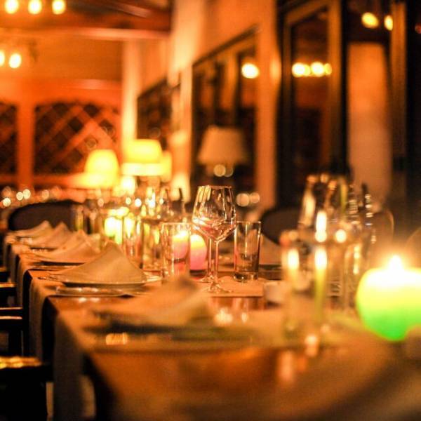 記念日当日…妻「キャンセル料10万円よ？」夫「払っておいて」高級ステーキ店をドタキャンした夫…1週間後⇒”妻のLINE”に夫「へ？」