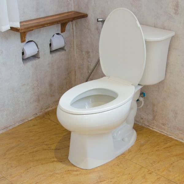 美容室のトイレで…『無料の備品』を全部カバンに入れた客！？⇒店員が声をかけると『とんでもない主張』に愕然！！