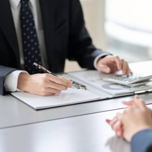 母の死後、遺産管理を名乗り出た姉。「私には抱えきれない…」「じゃあ私が全額貰う！」しかし、手続きが完了すると「どういうことよ！」