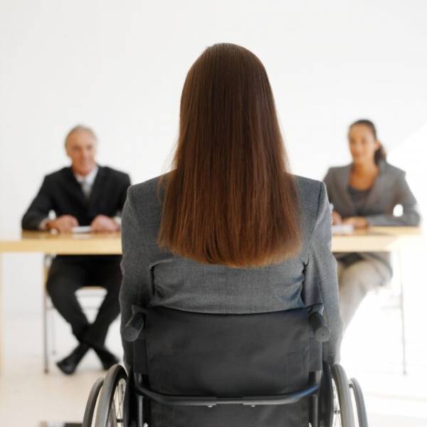 就職面接で…難癖をつける”圧迫”面接官！？しかし直後⇒私「お言葉ですが…」続けて放った言葉に顔面蒼白！？