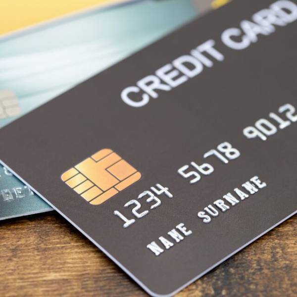 店員「このカードご利用できません」昨日まで使えていたのに…しかし⇒直後、脳裏によぎった”原因”にゾッ…。