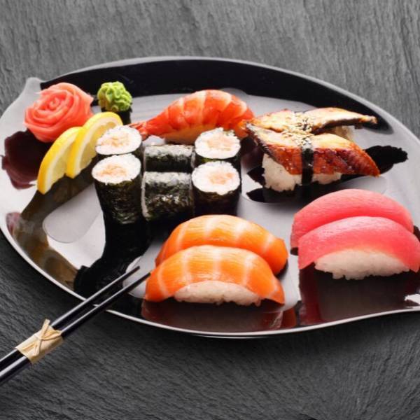 上司「お前の実家、寿司屋なんだろ？」タダ飯が食べられるからと『100万円分』注文するも⇒部下の『返答』に上司「へ？」