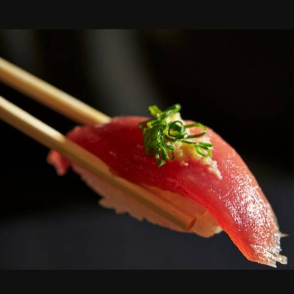 歓迎会で…『200万円』分の高級寿司を注文したママ友「会計よろしくねー！」しかしこの後⇒私からの返信に「え…？」