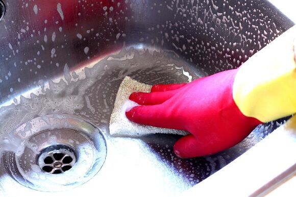 流し台（シンク）の水垢をキレイにする掃除のコツ
