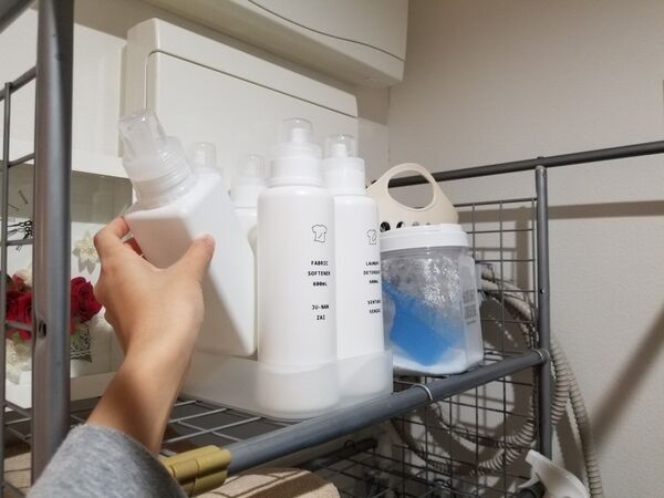 【掃除道具の収納法】おうち中の洗剤を統一してスッキリ！