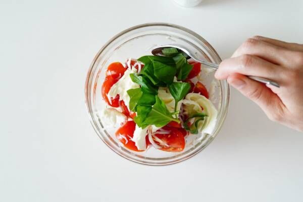 和えるだけで即完成！ そうめんやパスタと神相性「暑い夏にぴったりのトマト冷菜」簡単レシピ