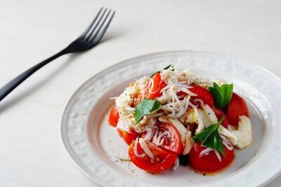 和えるだけで即完成！ そうめんやパスタと神相性「暑い夏にぴったりのトマト冷菜」簡単レシピ