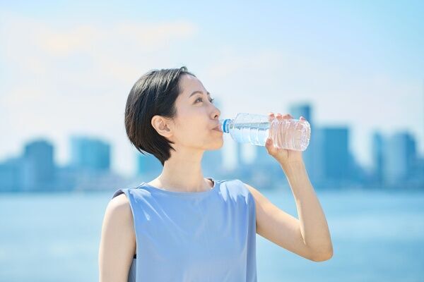 水分不足に気づいてる？ 女医が教える「脱水症のサインと対処法」