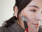 顔のたるみが引き締まって見えます！ 40代コスメマニアが実践する「小顔メイクテク」