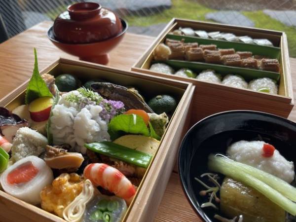 京都「東山 四季花木」、実力派割烹とコラボした宿泊プラン「【極上おこもり】東山 四季花木×押小路 岡田　二段重付き宿泊プラン(2食付き)」を2021年10月1日販売開始！