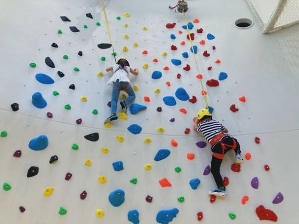 植村直己冒険館「どんぐりbase」がキッズデザイン賞を受賞！　子どもたちの“やってみたい”を応援する体験型施設