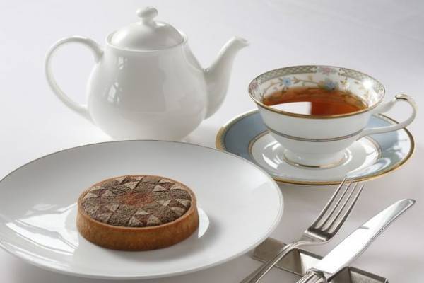 京都市京セラ美術館「モダン建築の京都」展×長楽館コラボスイーツ！長楽館モダンタイルタルトを2021年9月25日(土)より販売開始