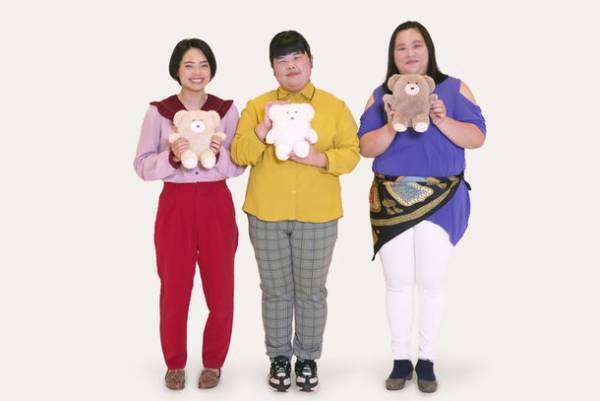 “ぼる塾”が人気キャラクターと異色のコラボ　600個の「モコモカ」に埋もれる特別映像を大公開