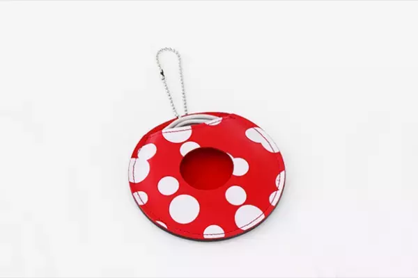 芝浦工業大学の学生が発案　革のコードホルダーがクラウドファンディングを開始