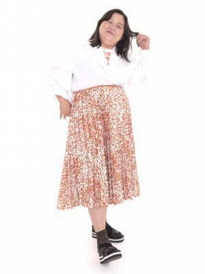 "芸能界のスイーツ女王"ぼる塾・田辺智加の初書籍『あんた、食べてみな！ぼる塾 田辺のスイーツ天国』10月18日発売