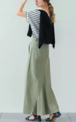 内田理央も鷲見玲奈も注目！「後ろのふんわりフレアが凝ってる♪」マキシ丈の美シルエットが大人可愛いバックフレアタイトスカート！TOKYO FM「Qoo10 presents 内田理央の明日、なに着よ？」