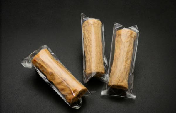 手軽にWたんぱく質！「筋肉ちくわ マイティ・マッスルバー」9月7日に一般販売開始！～Makuakeで目標率150％達成＆予約販売数1,500本を記録～