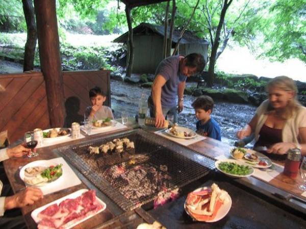 静岡県伊豆の国市　癒しの森の貸別荘スターヒルズ　旅行と健康増進・メンタルケアをセットにした新プランを開始　～コロナ禍でも安心できる、新しい休日の過ごし方～