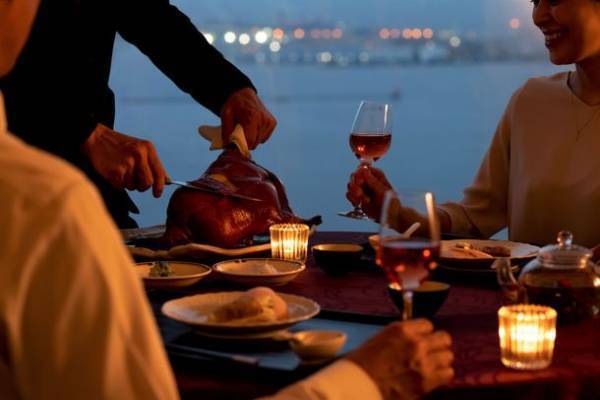 ヨコハマ グランド インターコンチネンタル ホテル 開業30周年記念　最上級のスイートルームで楽しむ極上のプライベートダイニング「スペシャルルームサービス」が10月1日よりスタート