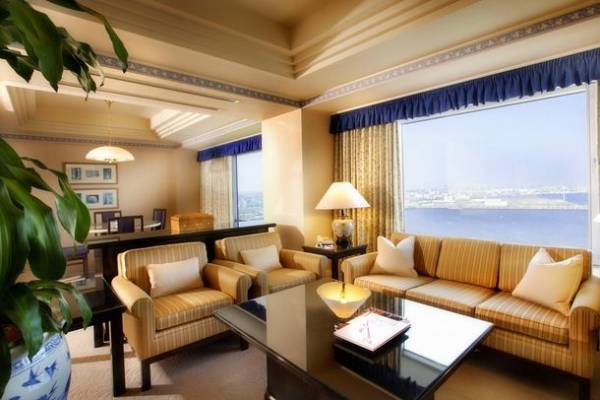 ヨコハマ グランド インターコンチネンタル ホテル 開業30周年記念　最上級のスイートルームで楽しむ極上のプライベートダイニング「スペシャルルームサービス」が10月1日よりスタート