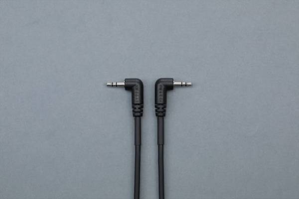 ギター／ベース用エフェクターのMIDI接続に最適なBOSSブランドのケーブルを発売