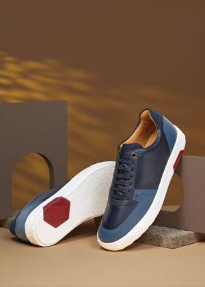 イタリアンレザーブランド「ア・テストーニ」　新ロゴの「AMEDEO TESTONI」と共に2021Fall Winter コレクションを発表