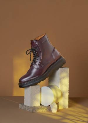 イタリアンレザーブランド「ア・テストーニ」　新ロゴの「AMEDEO TESTONI」と共に2021Fall Winter コレクションを発表