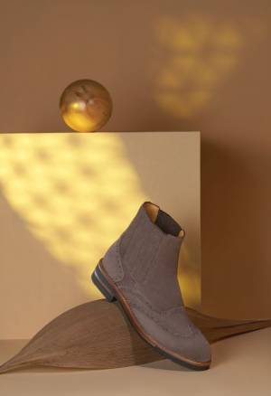 イタリアンレザーブランド「ア・テストーニ」　新ロゴの「AMEDEO TESTONI」と共に2021Fall Winter コレクションを発表