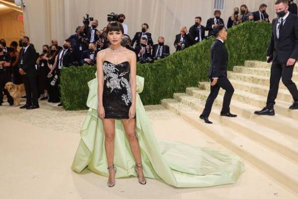「Met Gala 2021」にジェンマ・チャンをはじめとする数々のセレブリティがハリー・ウィンストンのジュエリーを着用し登場
