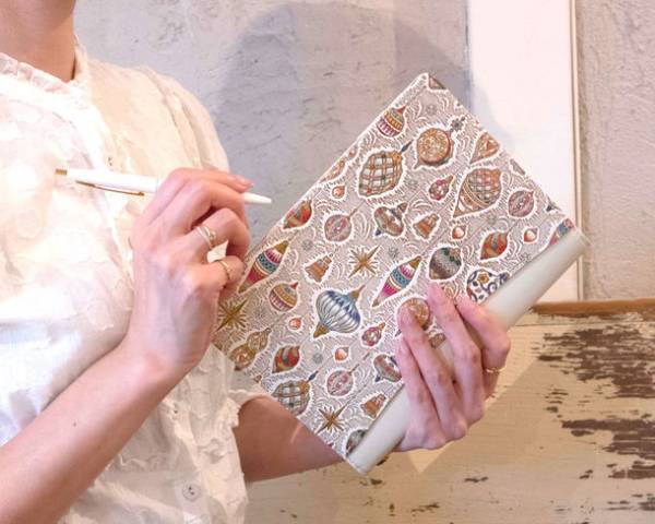 ＜かわいい皮革の伝統工芸：文庫屋「大関」＞　きらびやか、6バリエーションのクリスマス限定柄をリリース！！11月10日(水)ECサイトで先行販売、11月11日(木)店舗販売開始