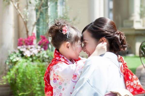 結婚式場がフォトスタジオに！だれとでも・どんな記念日でも、大切な瞬間を写真に残す“オリジナルフォトサービス”スタート