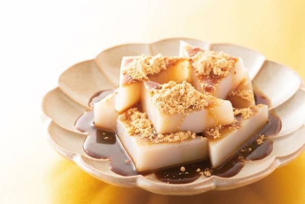 久寿餅の名店「川崎大師 山門前 住吉」は、「久寿餅 de 一升餅」を2021年10月8日(金)より発売