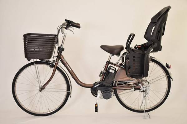 子どもの送り迎えにも便利なチャイルドシート付きのタイプも！電動アシスト自転車を月額4,400円～の定額でレンタルできるサービスを開始