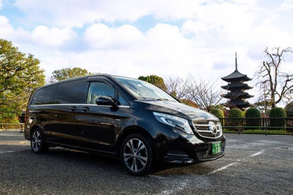 ＜ウィズコロナ時代の旅＞旅行ブランド『Royal Blue』、ご自宅やお好きな場所から旅が始まる「プライベートリムジン」プランの販売を開始