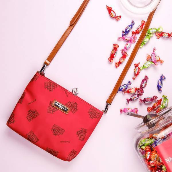 2021年に日本初上陸したレディースブランド『NAJ-OLEARI』が新宿ミロードにて期間限定ポップアップストアを開催！10月17日(日)まで