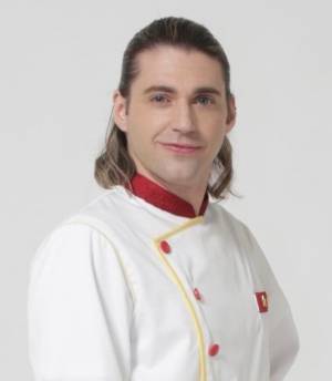 9月27日より放送開始するNHK『大西泰斗の英会話☆定番レシピ』のスタジオパートナーとして、クリス・マッコームスとサフィヤが出演！