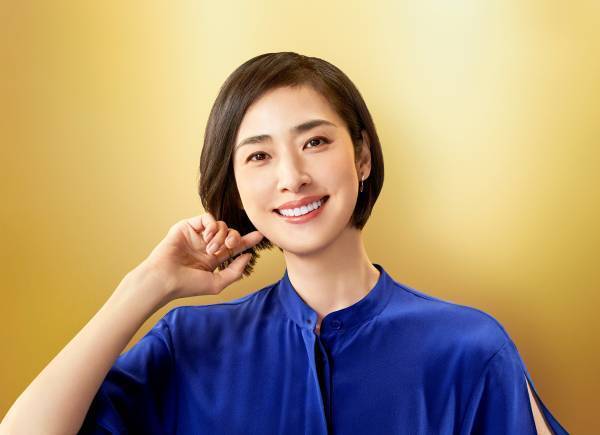 上質なおいしさを表現「ニップン　アマニ油(オイル)」新テレビCM。天海祐希さん、新アンバサダーに就任！ 大人のキレイのコツを伝授！こだわりの食材を調理。健康の秘訣は「よく食べ、よく寝て、よく笑う」