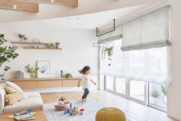 ローマンシェード「クリエティ　ループレス」第15回キッズデザイン賞 奨励賞 キッズデザイン協議会会長賞を受賞！～片手で簡単操作。安心安全のチャイルドセーフティ～