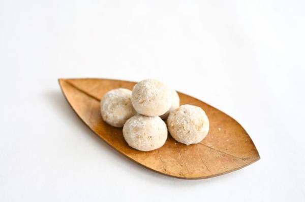 和風ポルポローネのお菓子「ふゆじたく」発売　季節感じる、二種類の味とパッケージ