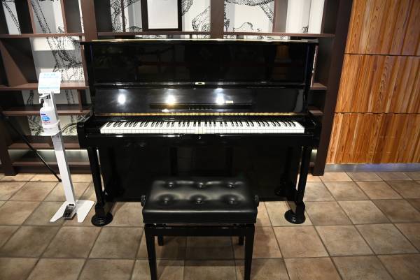 人気ピアノYouTuberハラミちゃん、渋谷マークシティのストリートピアノ設置記念イベントゲスト出演！生演奏披露で感動に包む。『夜に駆ける』、嵐の歴代名曲メドレーなど即興演奏。今後挑戦したいこと「子どもたちの笑顔をつくりたい」