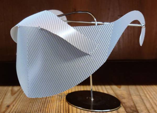 メガネのようにかけるマスク型シールドが特許取得！「学校法人 Adachi学園　大阪デザイナー専門学校」と産学協同で新デザイン発表！