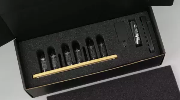 貴重なニキシー管時計のクラウドファンディングをCAMPFIREにて10月24日まで実施