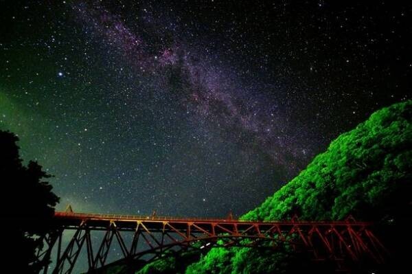 黒部峡谷トロッコ電車、大人気ツアー「星空トロッコ」の募集開始　夏の大三角形や秋の四辺形など広がる夜空を観察！10/30・31・11/6開催