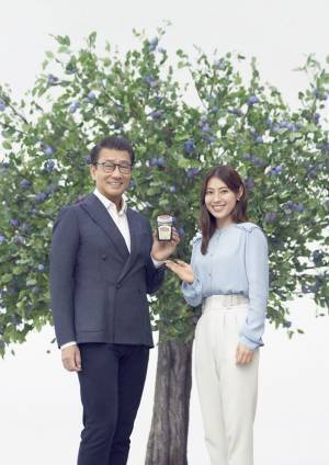 中井貴一さんと瀧本美織さんが出演するミキプルーン新TVCM『実をむすぶ』篇　10月21日(木)から全国で放映開始