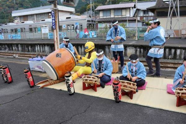 お土産やグルメを販売する「えきde秋マルシェin長瀞」10月23日(土)～土休日に秩父鉄道 長瀞駅前で開催