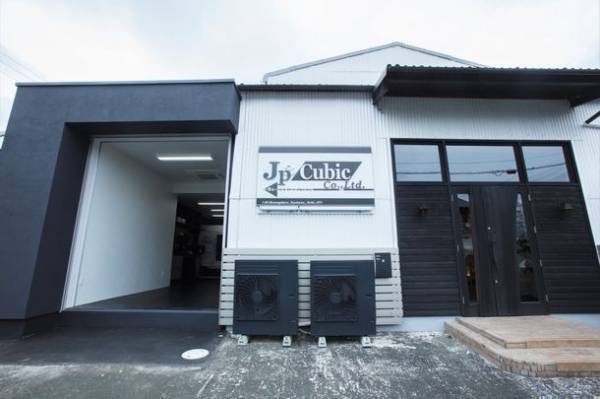 微細高精度加工で作る透明な超リアル昆虫図鑑を発表　～細さΦ0.125mmの極細クモの巣がスゴい～